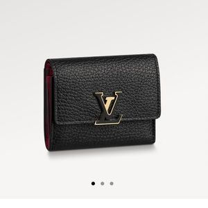 LOUIS VUITTON COMPACT WALLET